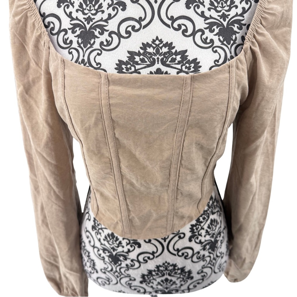 Kirious Los Angeles Beige Long Sleeve Corset Top Smocked Back Puff Sleeve - Picture 3 of 10